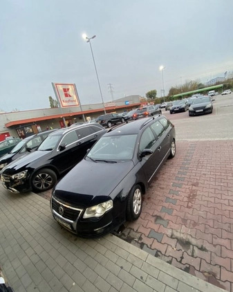 Volkswagen Passat cena 14000 przebieg: 281000, rok produkcji 2009 z Warszawa małe 137